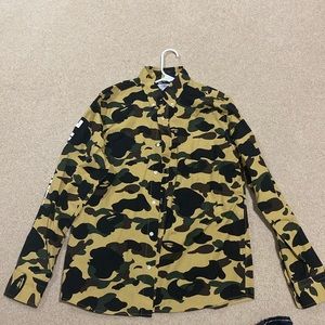 This is a large men 2018 Bape 1ST Camo Button Down Shirt Yellow Camo.